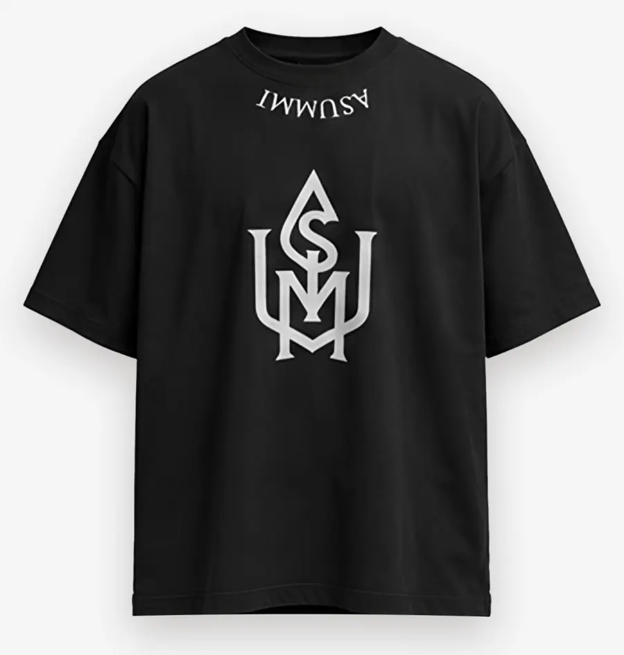 Front of the black ASUMMI oversized tee: monogram on the chest, ASUMMI at the collar