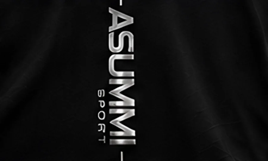 Vertical ASUMMI Sport logo on the stripe